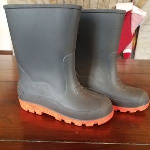 Boys rain boots